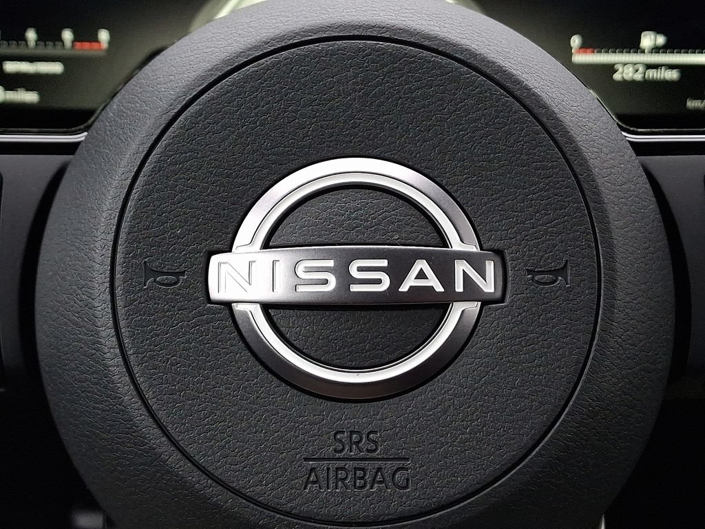 New 2026 Nissan Kicks SR w/ Cold Weather Package AWD/4WD image 16