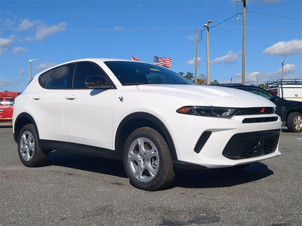 New 2025 Dodge Hornet GT image 1