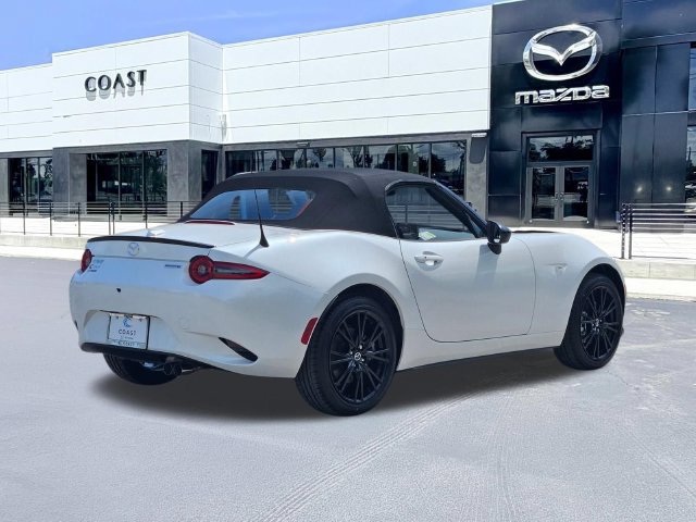New 2026 MAZDA MX-5 Miata Club w/ Interior Package RWD image 5