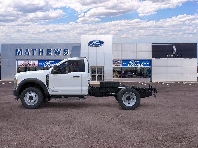New 2026 Ford F550 4x4 Regular Cab Super Duty image 3