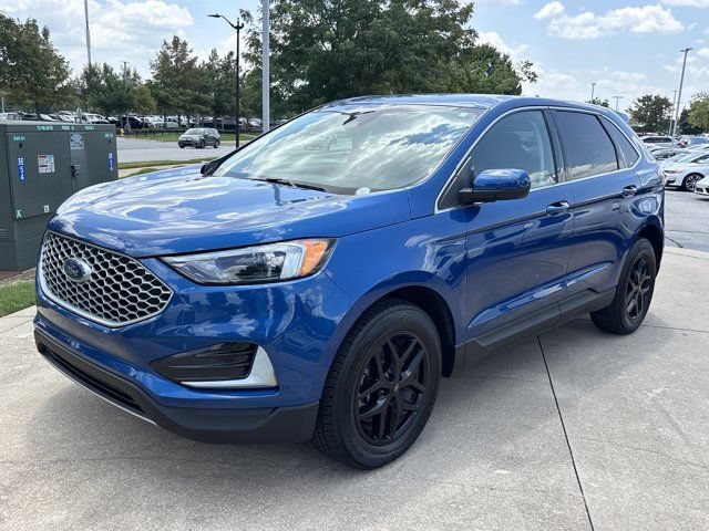 Used 2024 Ford Edge SEL AWD/4WD image 11