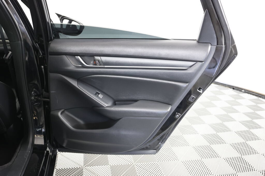 Used 2019 Honda Accord Sport image 21