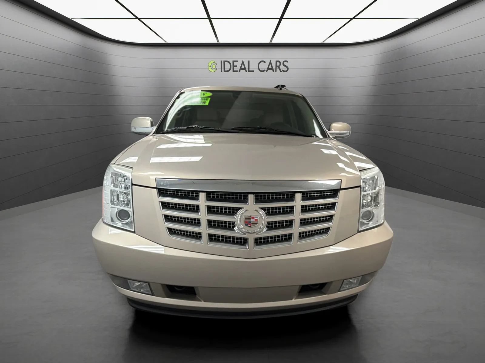 Used 2008 Cadillac Escalade AWD image 2