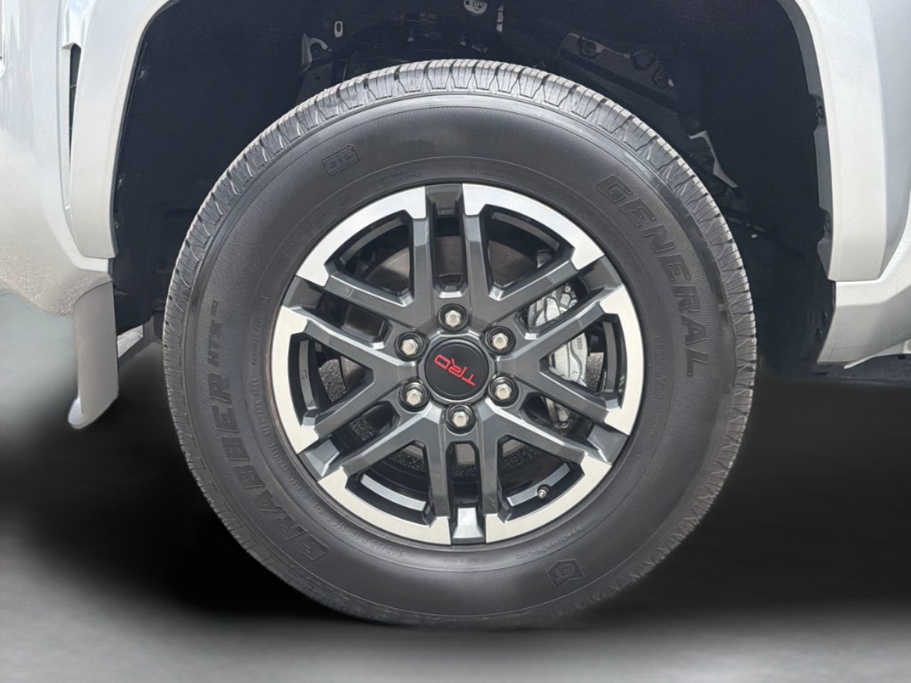 Used 2025 Toyota Tacoma TRD Sport RWD image 31