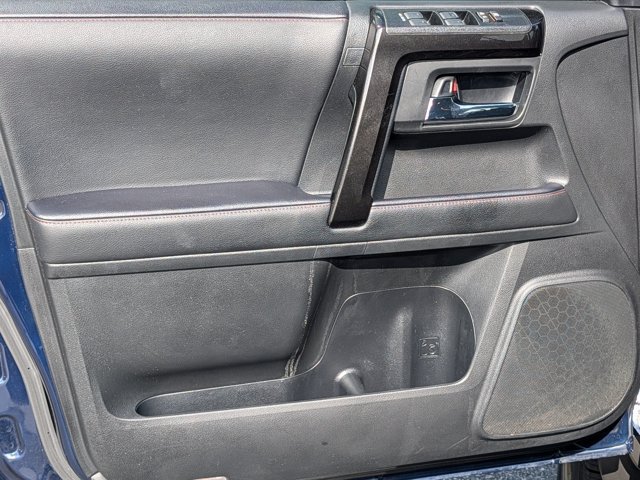 Used 2020 Toyota 4Runner TRD Off-Road Premium w/ Moonroof Package AWD/4WD image 10