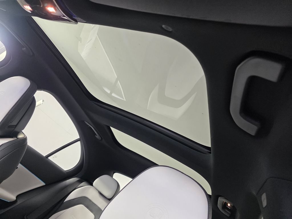 New 2027 Mercedes-Benz E 53 AMG e 4MATIC Sedan image 9