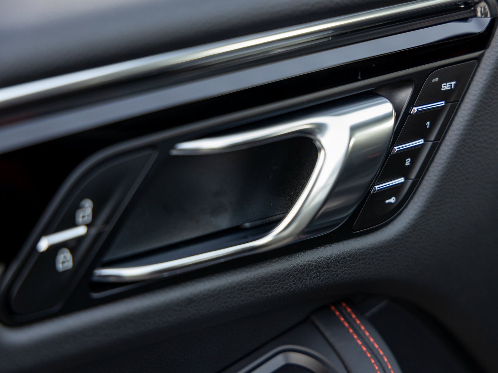 New 2026 Porsche Macan image 22