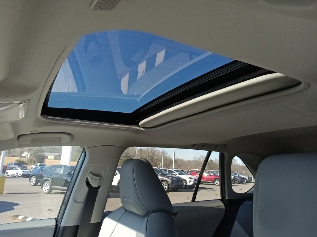 Used 2024 Toyota RAV4 XLE Premium image 14