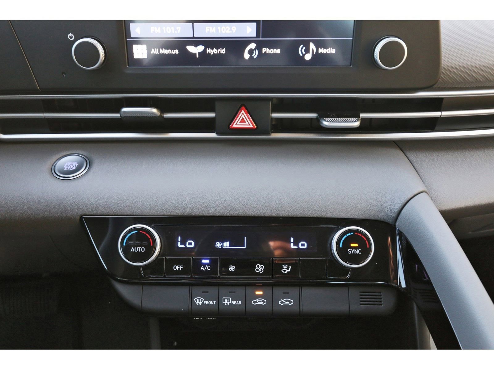 Certified 2025 Hyundai Elantra Blue image 26