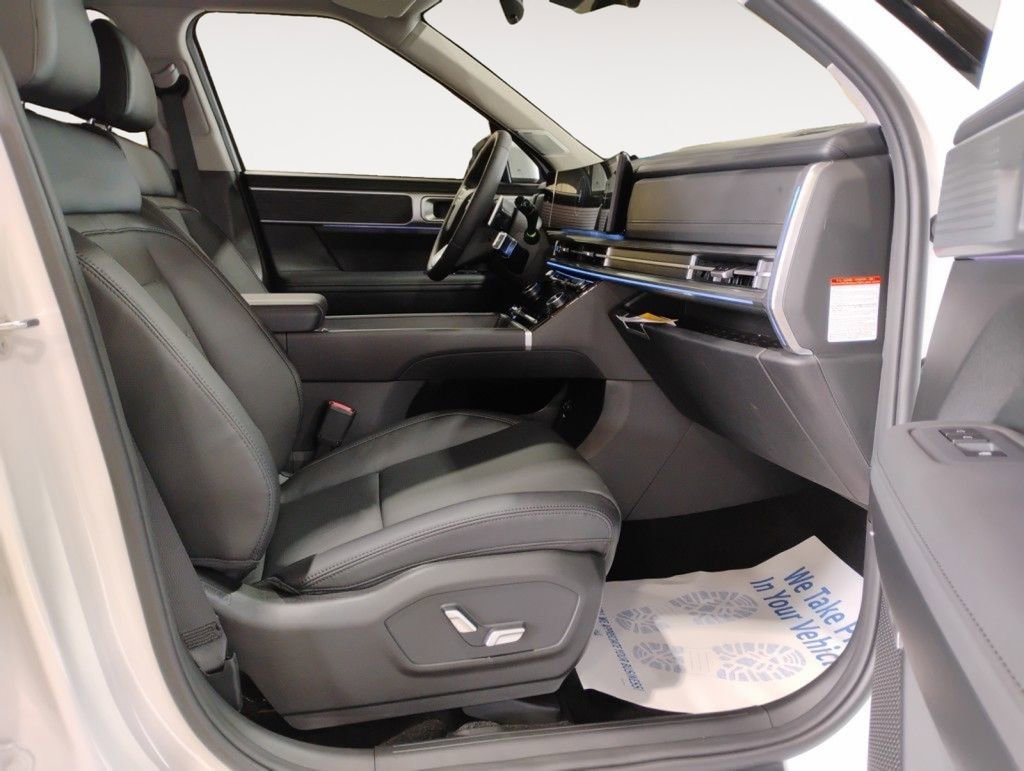 New 2026 Hyundai Santa Fe Limited AWD/4WD image 15