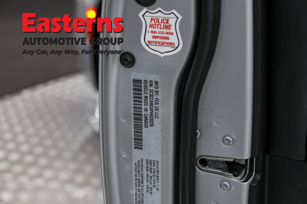 Used 2023 Chrysler 300 S image 37