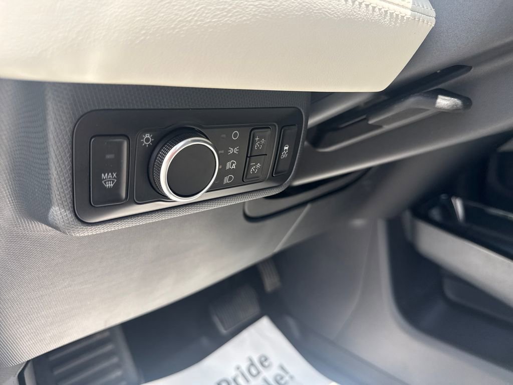 Used 2025 Ford Mustang Mach-E Premium image 26
