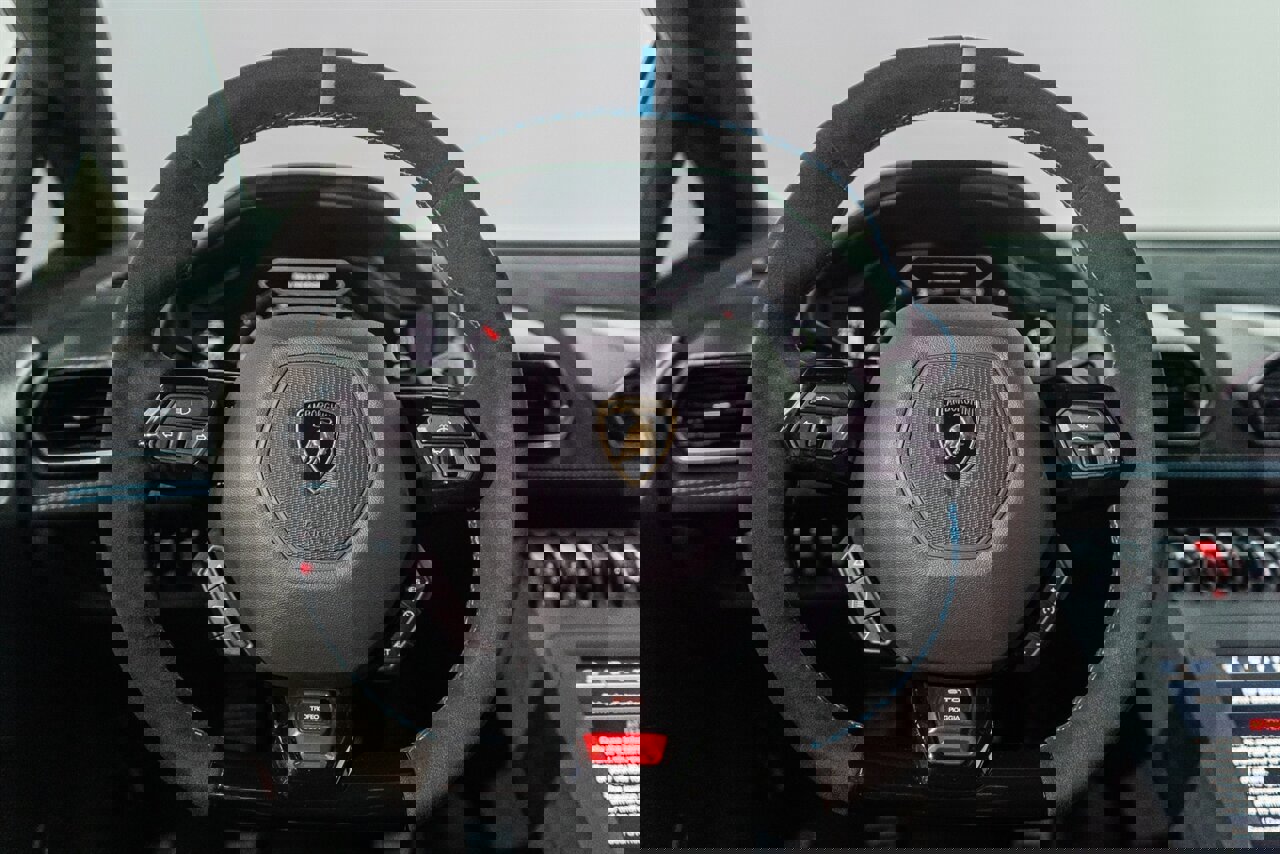 Used 2023 Lamborghini Huracan STO image 95