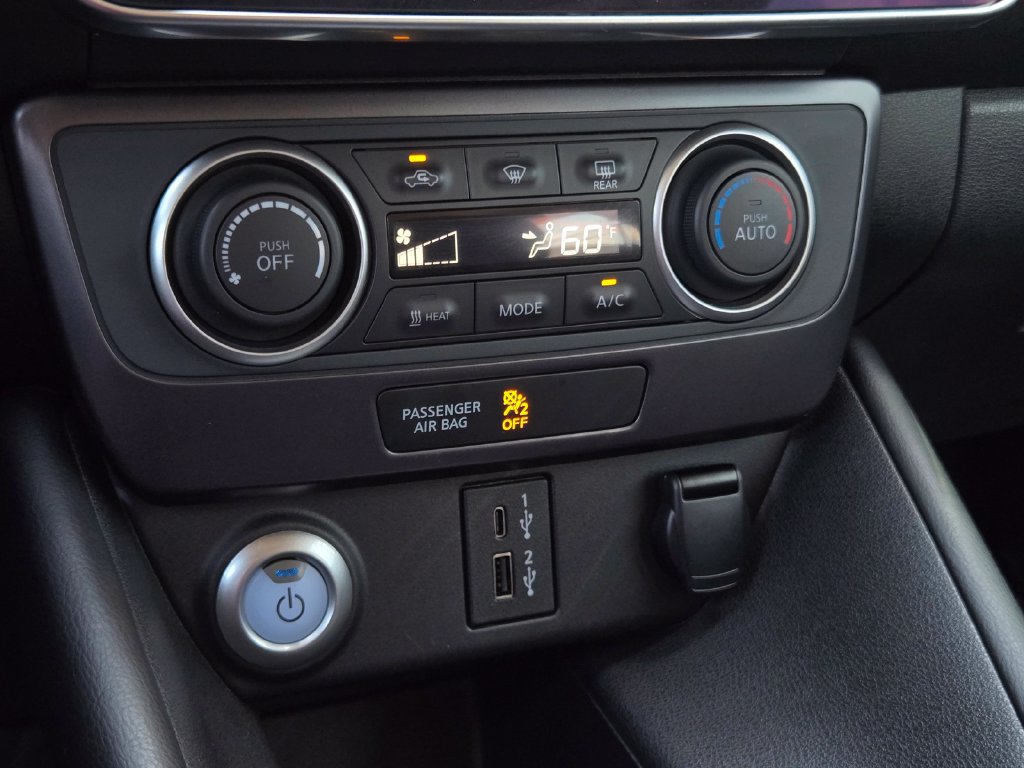 Used 2024 Nissan Leaf S FWD image 20