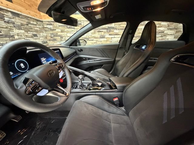 Used 2025 Hyundai Elantra N FWD image 11