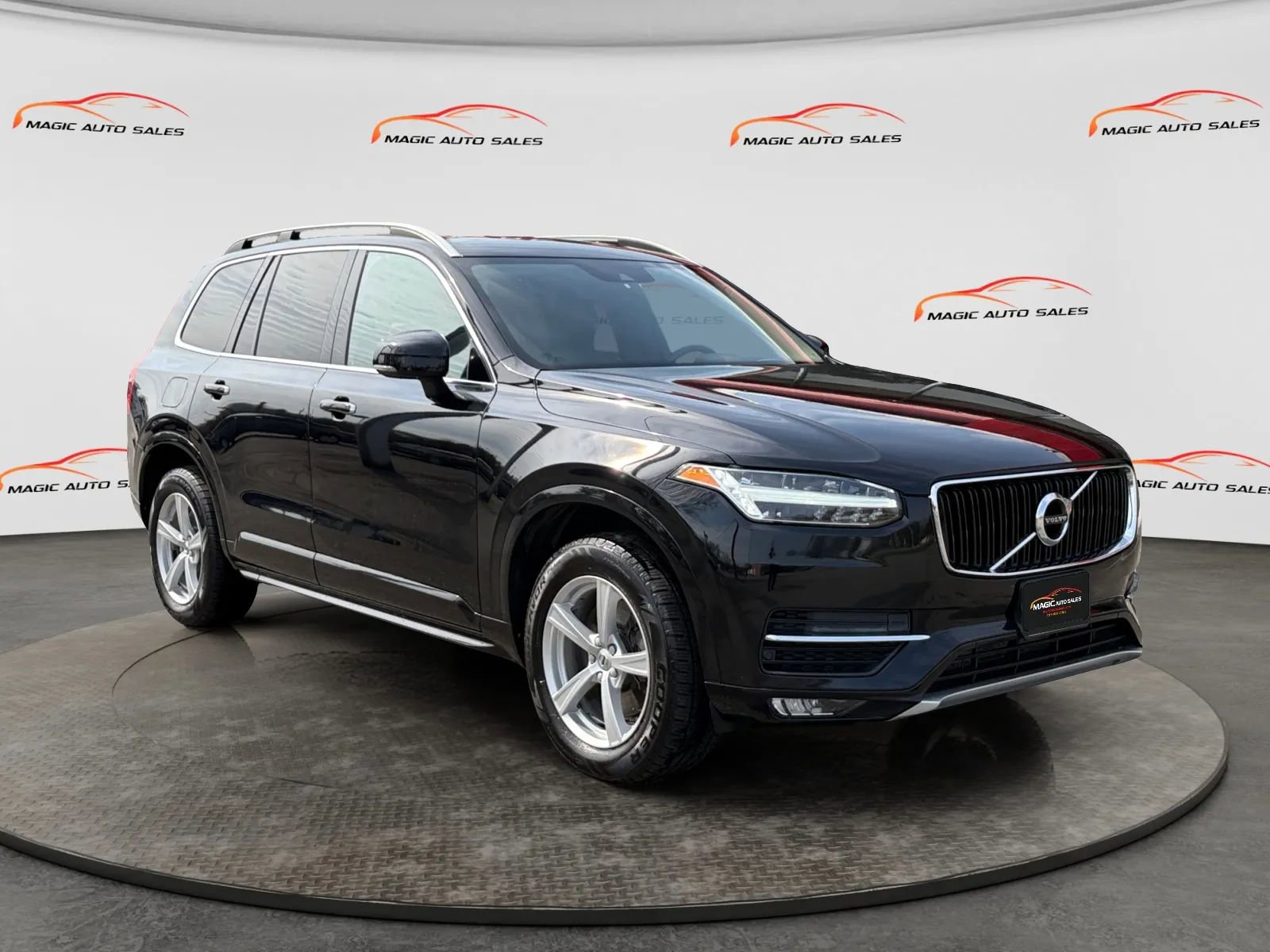 Used 2019 Volvo XC90 T5 Momentum AWD/4WD image 5