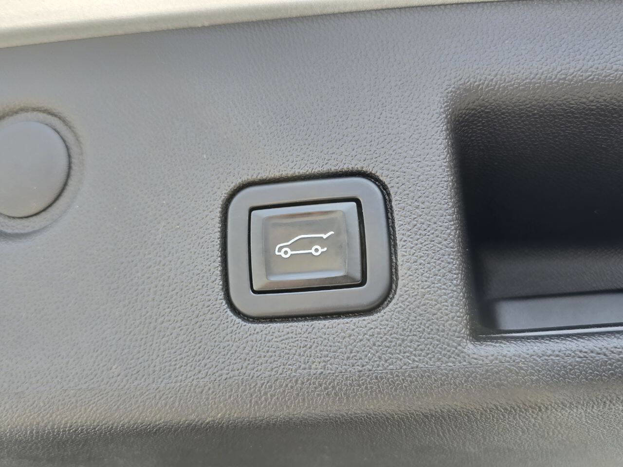 Used 2022 Chevrolet Equinox LT image 9