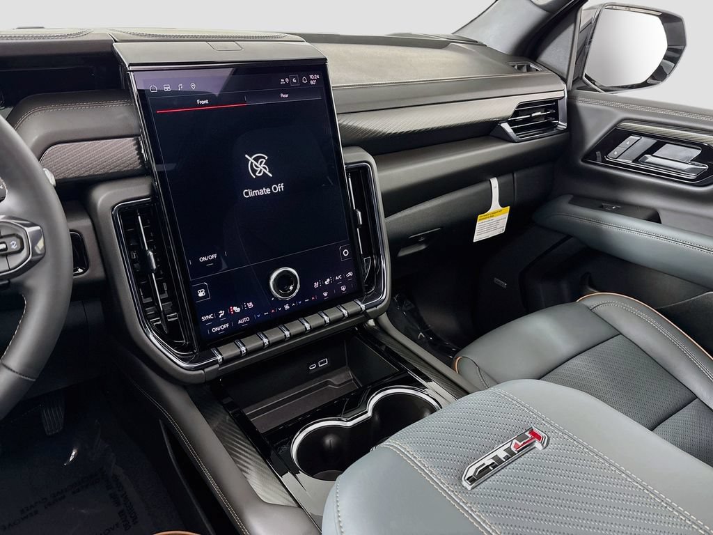 New 2026 GMC Yukon AT4 AWD/4WD image 24