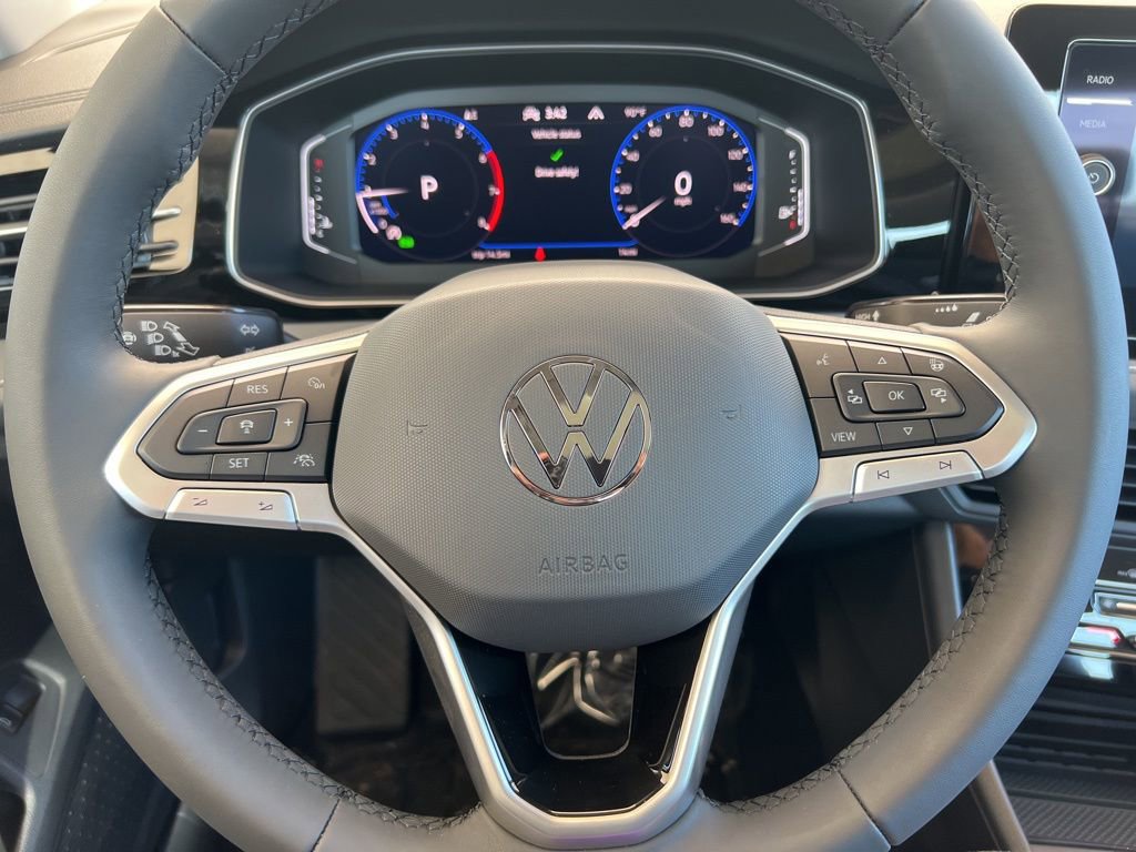 New 2025 Volkswagen Jetta SEL image 40