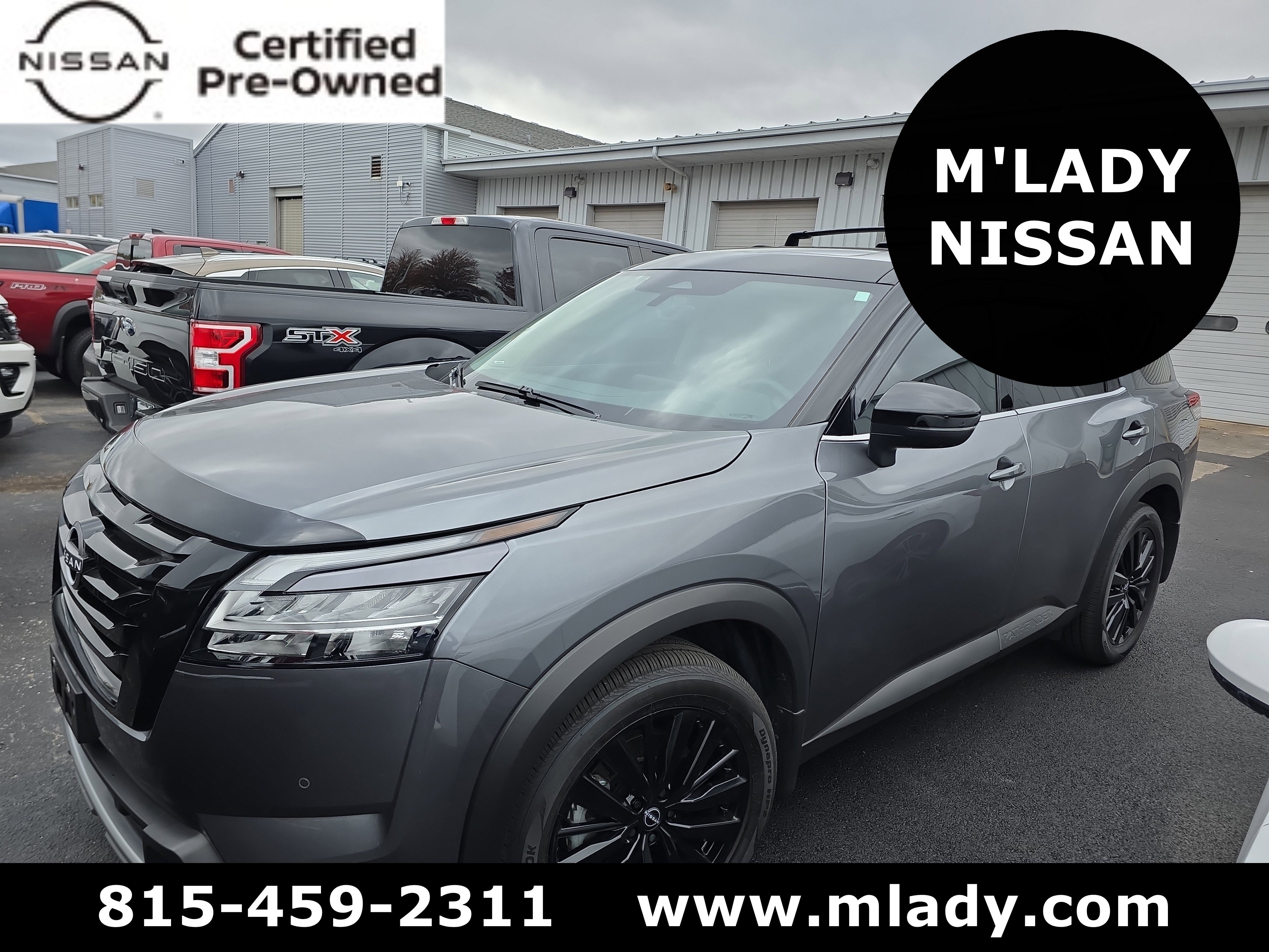 Used 2024 Nissan Pathfinder SL w/ SL Premium Package