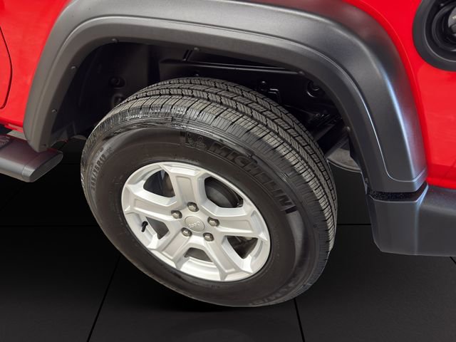 Used 2023 Jeep Wrangler Sport S image 22