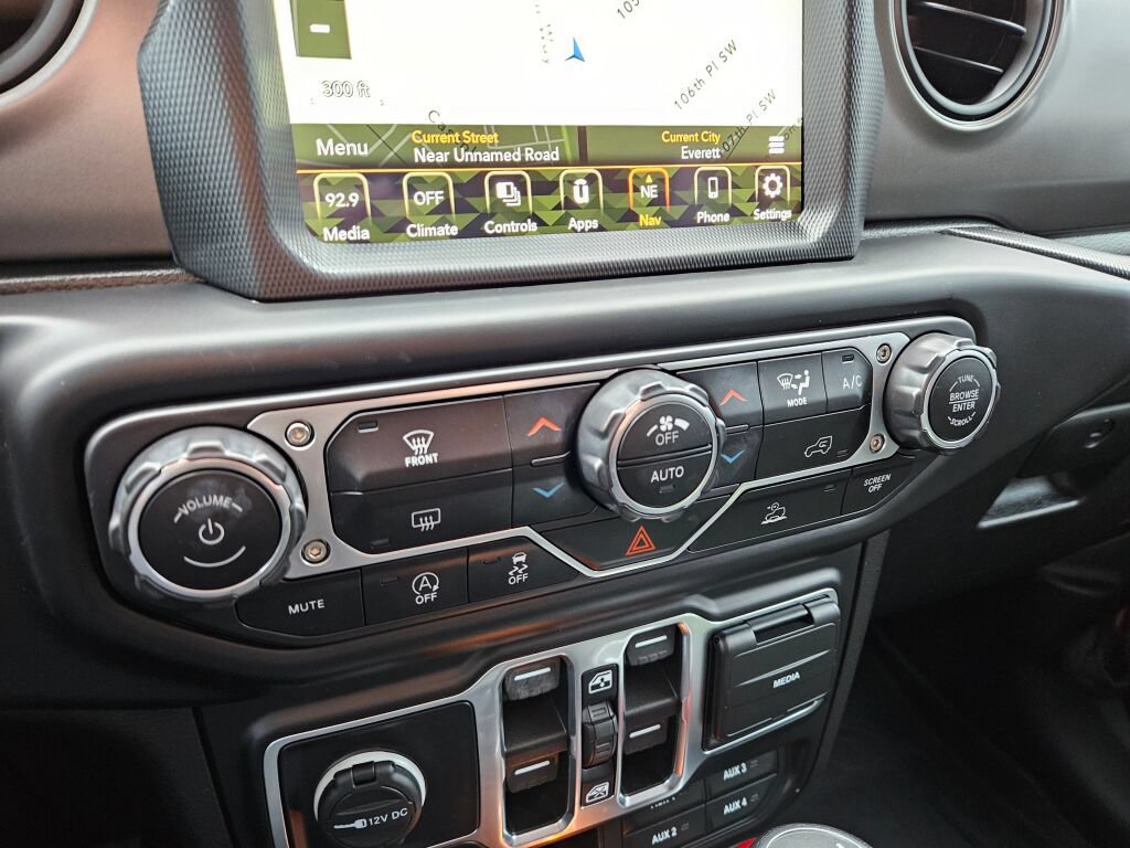 Used 2022 Jeep Wrangler Unlimited Sport AWD/4WD image 26