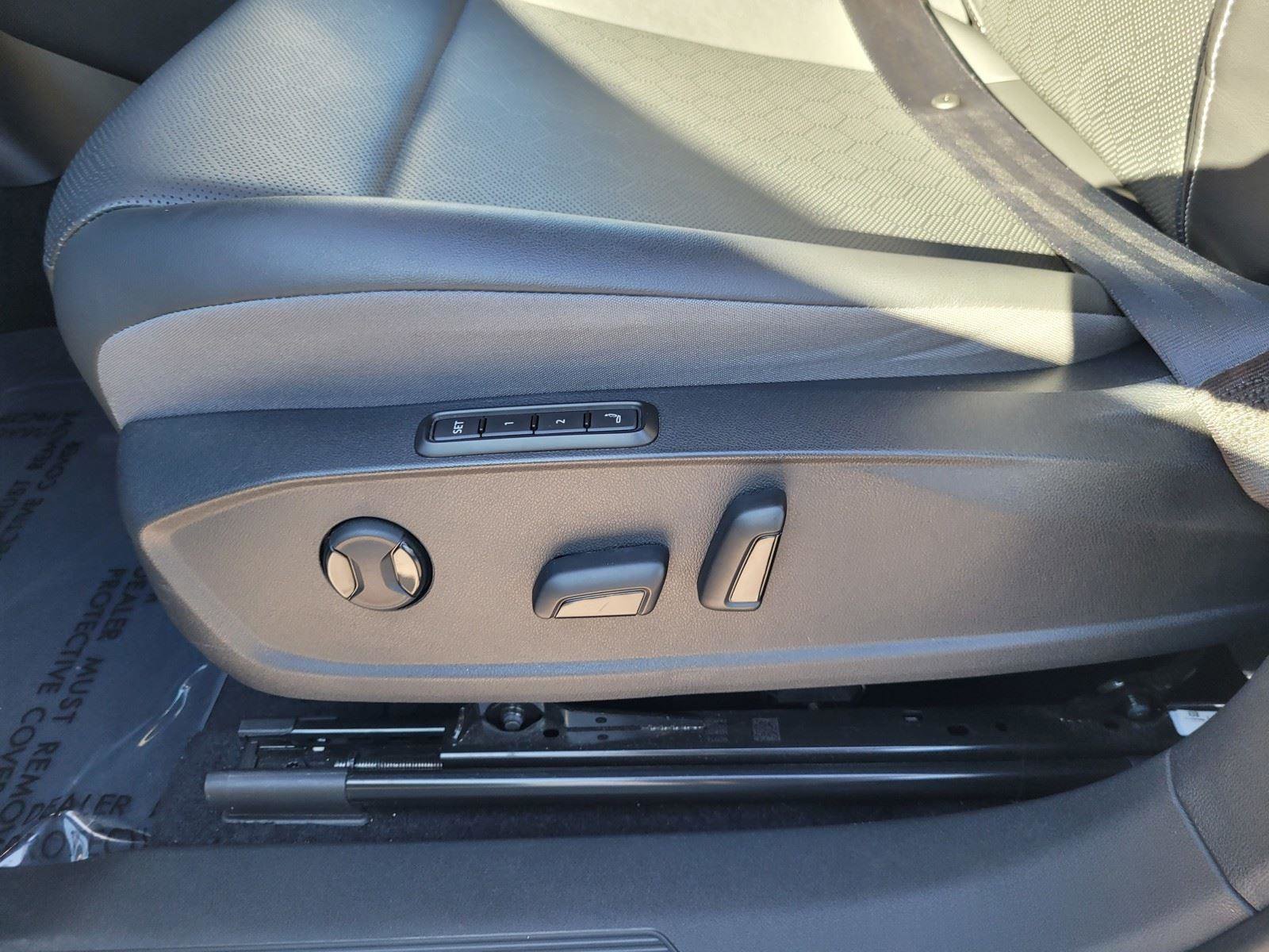 Certified 2023 Volkswagen ID.4 Pro S image 21