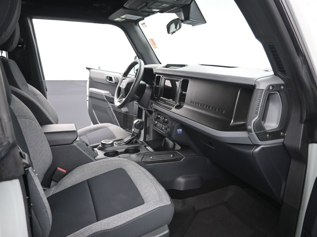 Certified 2022 Ford Bronco Base image 27