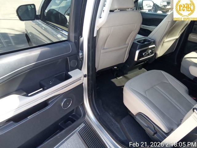 Used 2024 Ford Expedition Limited image 9