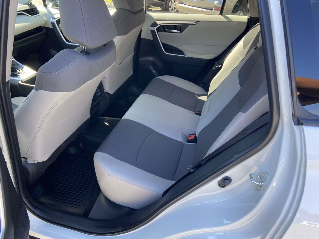 Used 2025 Toyota RAV4 XLE w/ Convenience Package FWD image 18