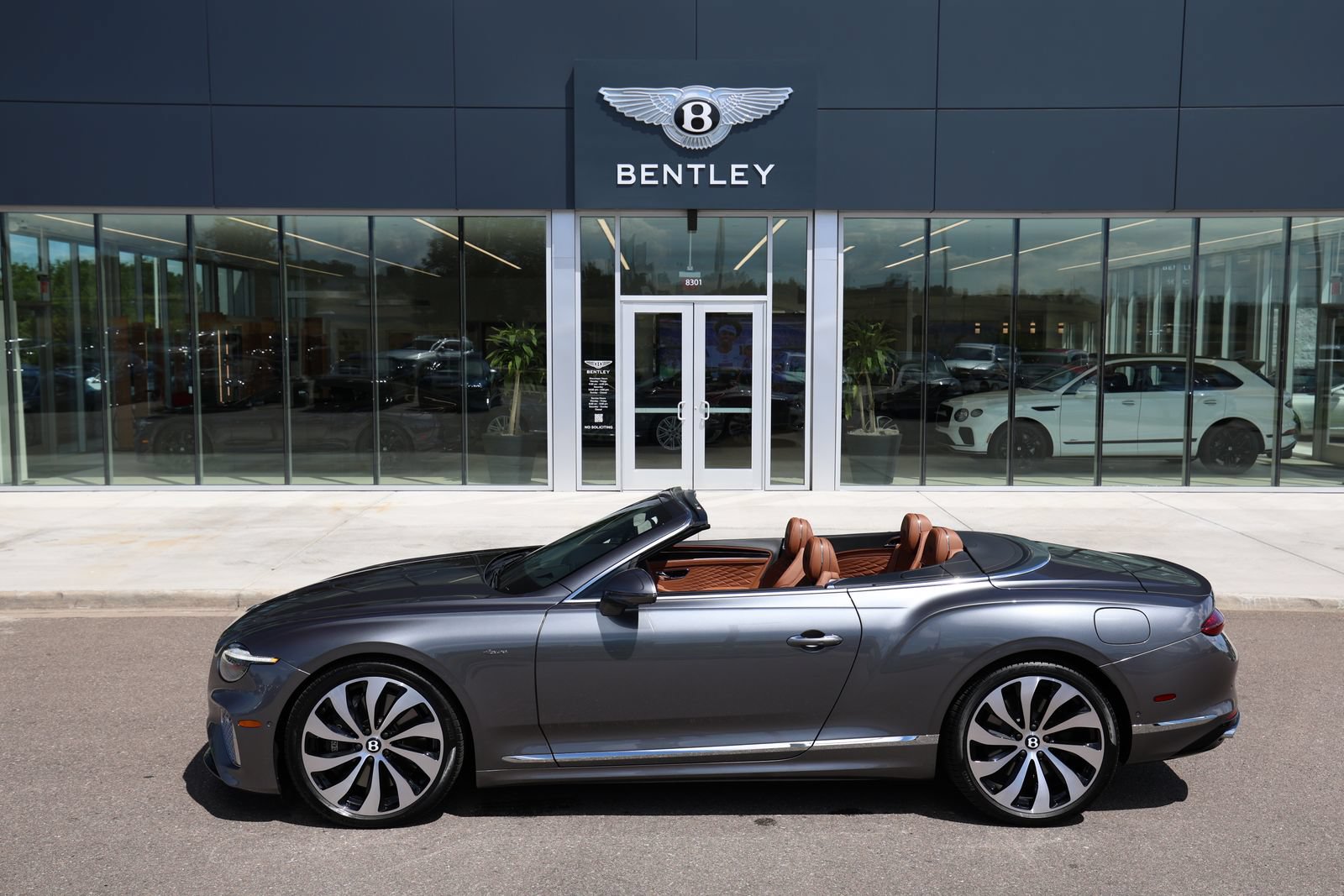 Certified 2026 Bentley Continental GT Azure AWD/4WD image 5