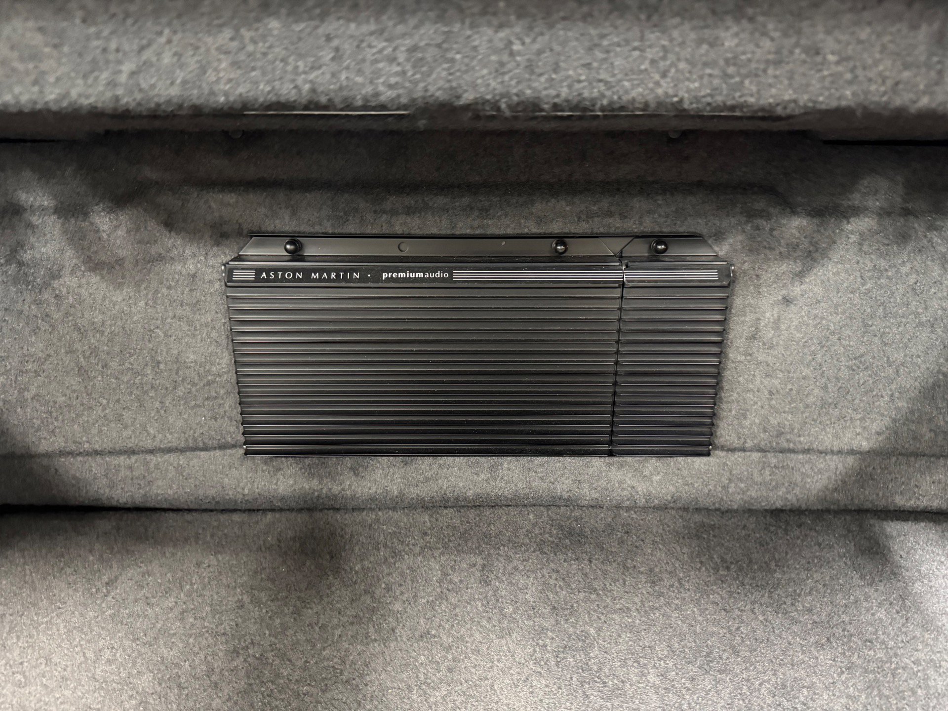 Used 2002 Aston Martin DB7 Vantage image 91