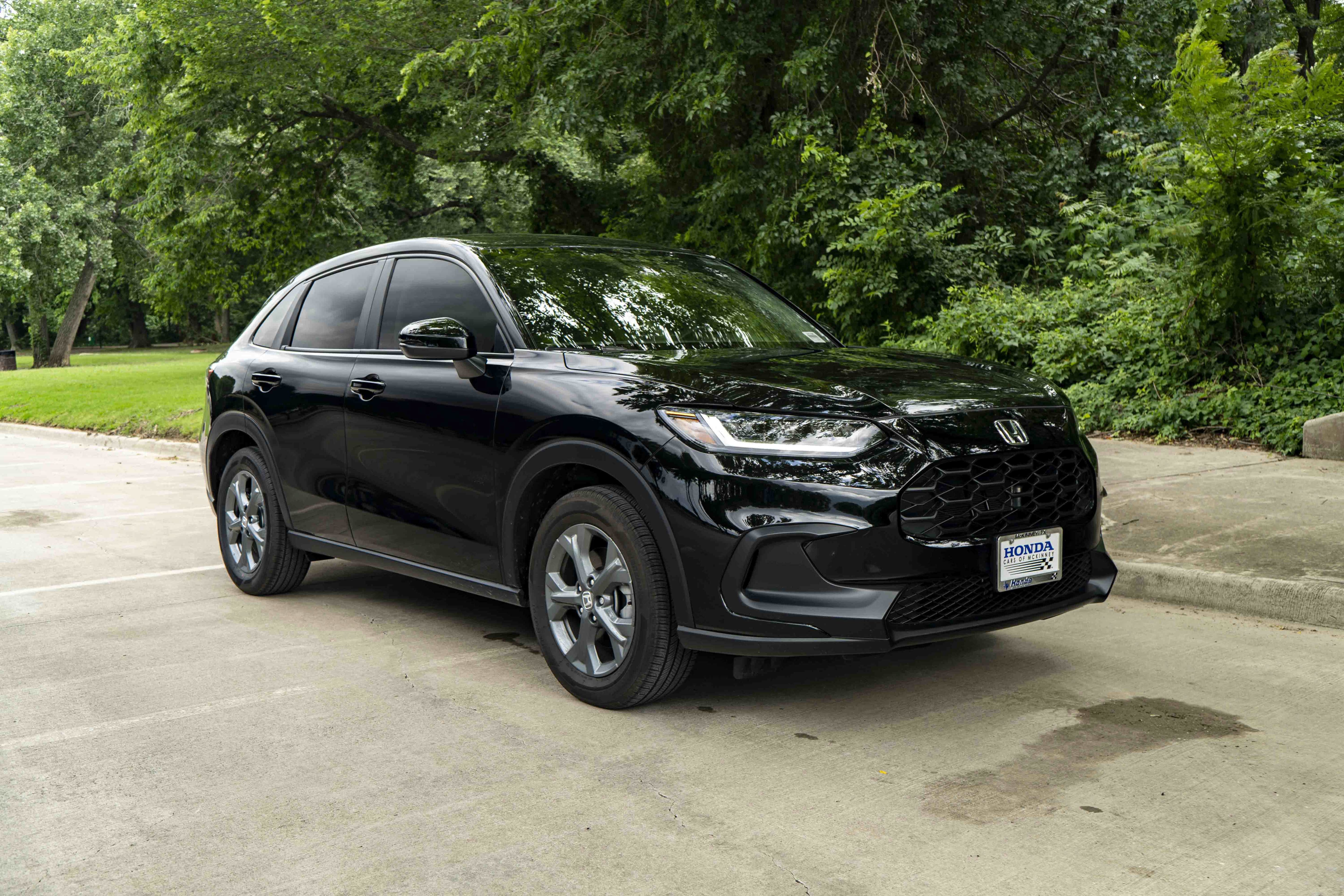 Certified 2026 Honda HR-V LX image 2