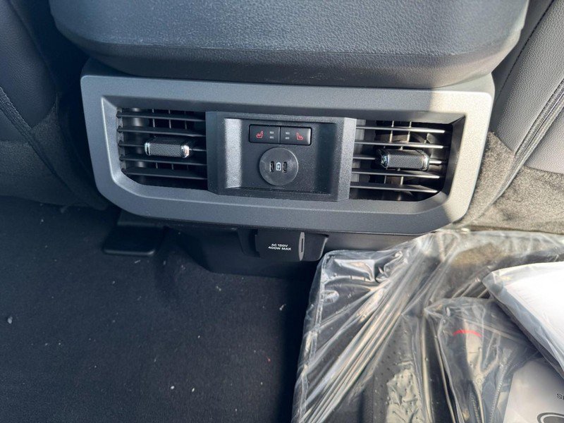 New 2025 Ford F350 Lariat w/ Lariat Ultimate Package image 11