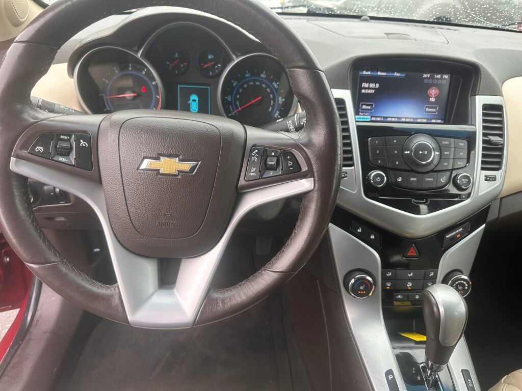 Used 2014 Chevrolet Cruze LT image 14