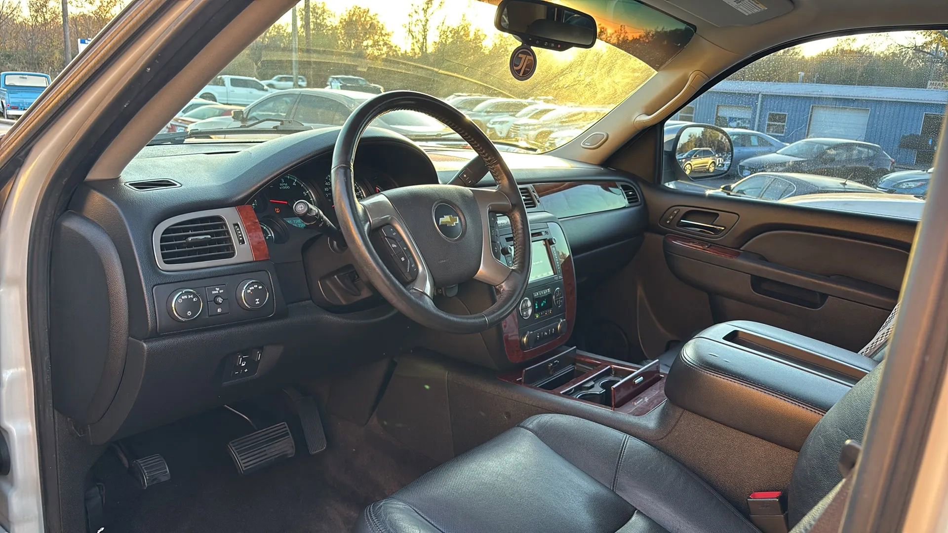 Used 2012 Chevrolet Tahoe LTZ image 21