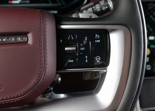New 2025 Land Rover Range Rover SE image 18