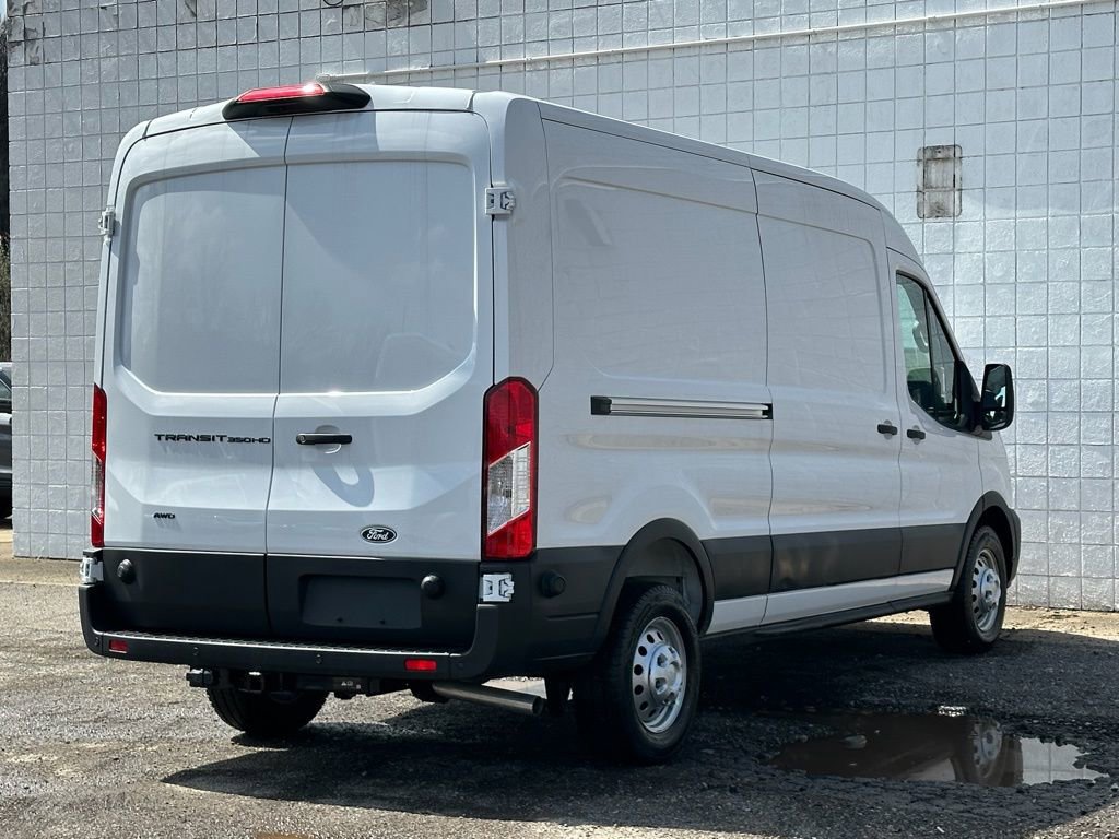 New 2026 Ford Transit 350 148 Medium Roof AWD w/ Load Area Protection Package image 31