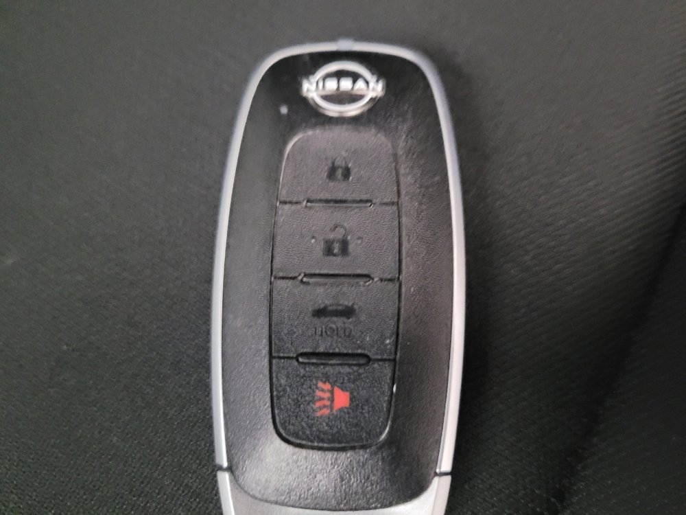 Used 2025 Nissan Sentra SV image 32