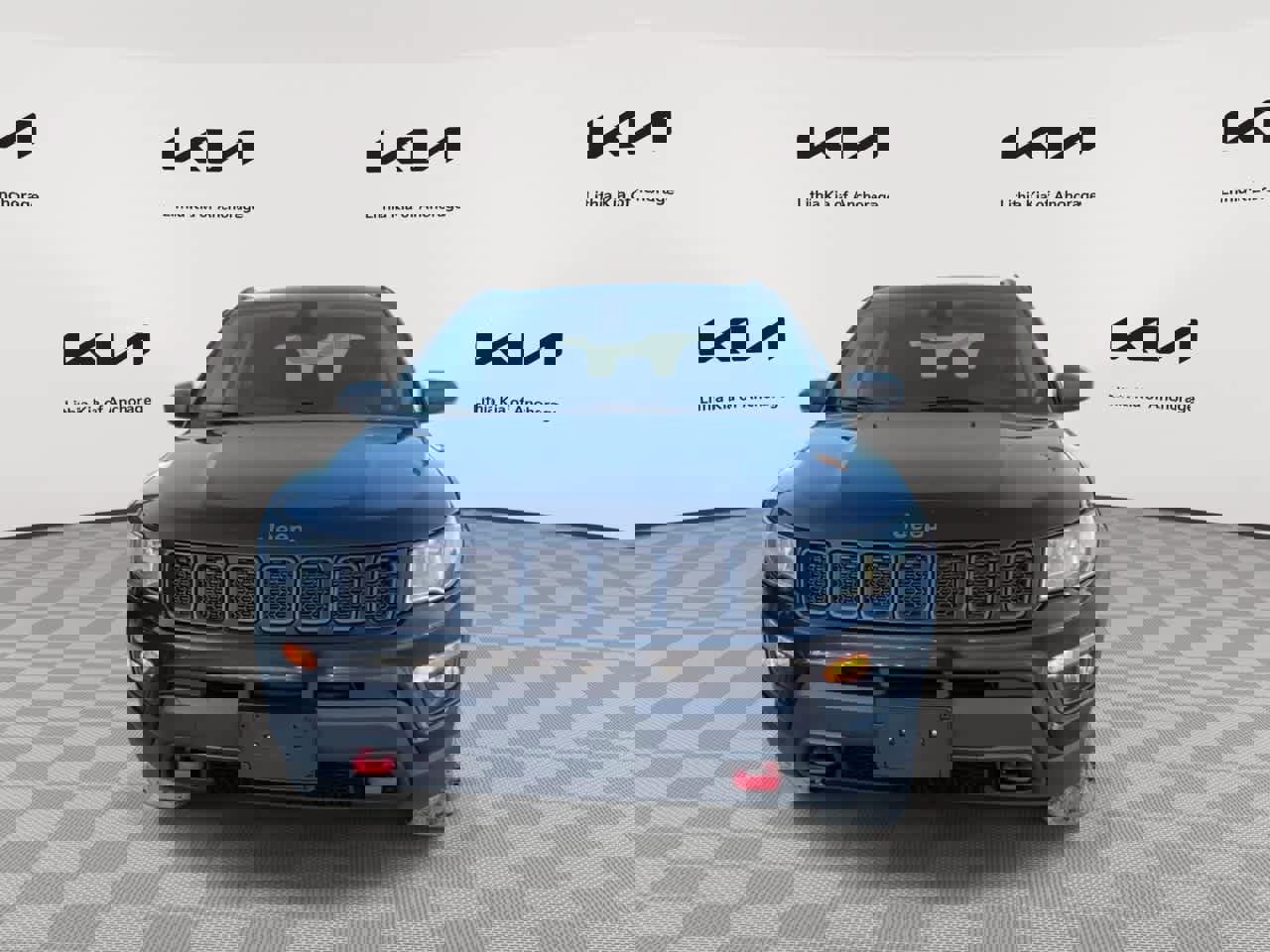 Used 2020 Jeep Compass Trailhawk image 3