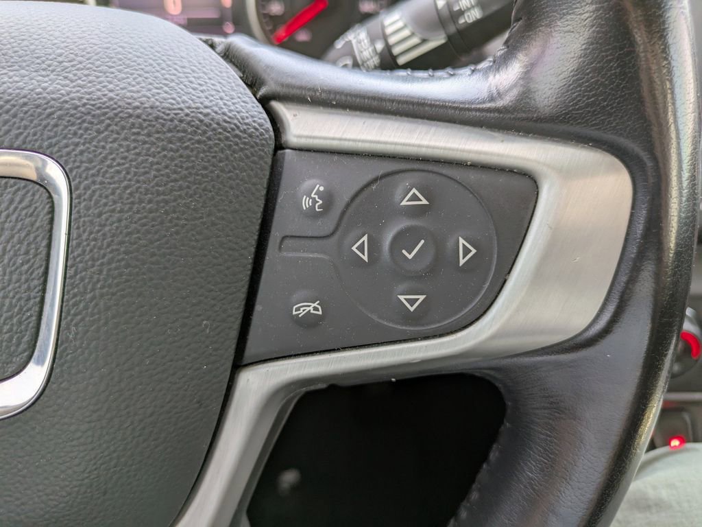 Used 2020 GMC Terrain SLE w/ Driver Convenience Package AWD/4WD image 26