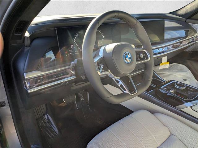 New 2026 BMW 750e xDrive w/ Executive Package image 3