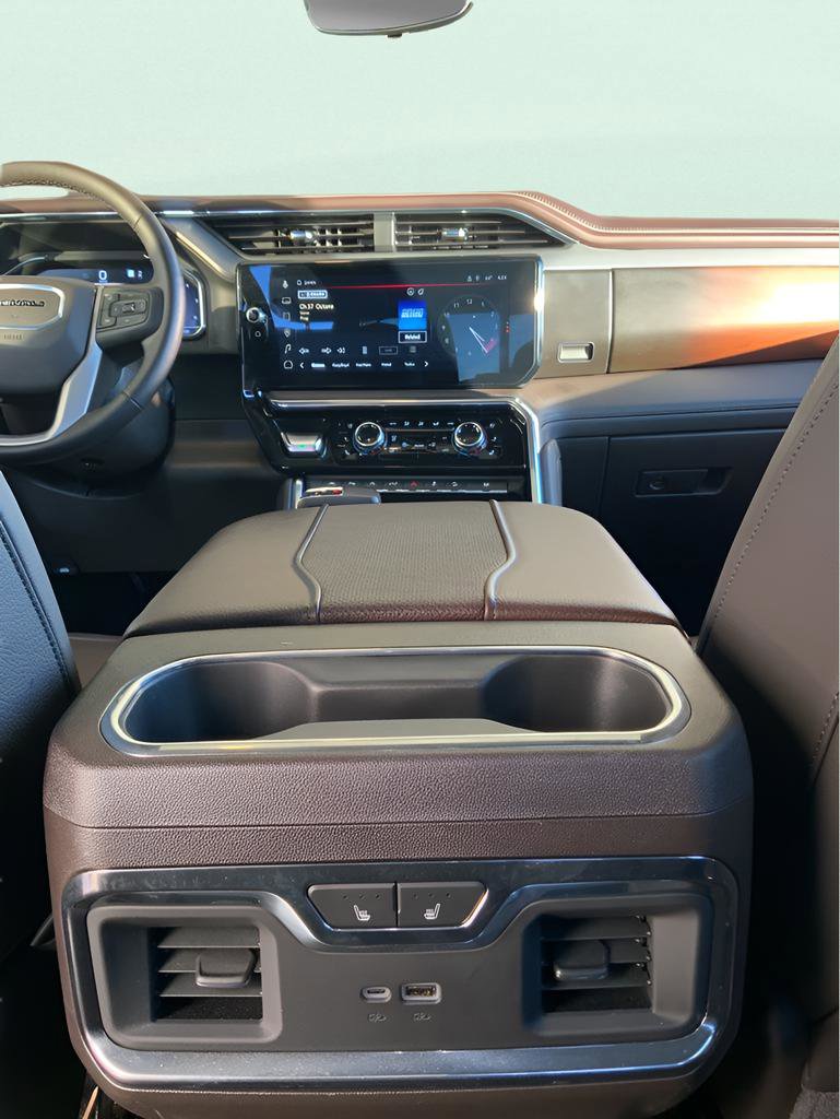 Used 2024 GMC Sierra 1500 Denali w/ Denali Reserve Package image 17