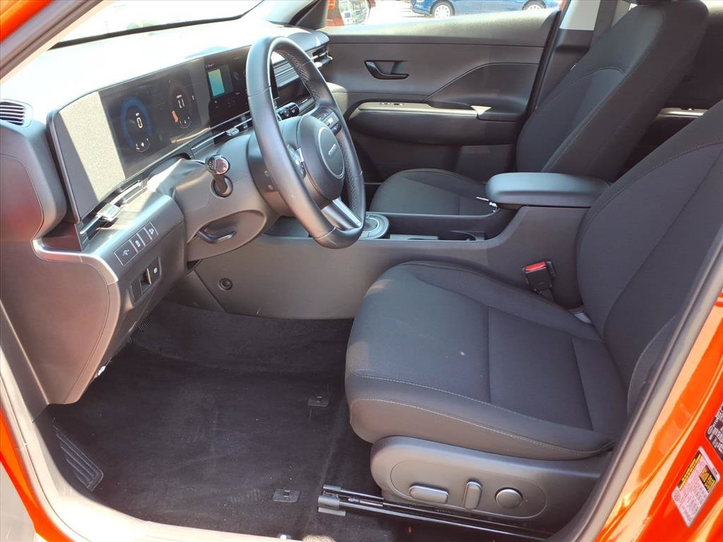 Used 2025 Hyundai Kona SEL AWD/4WD image 8