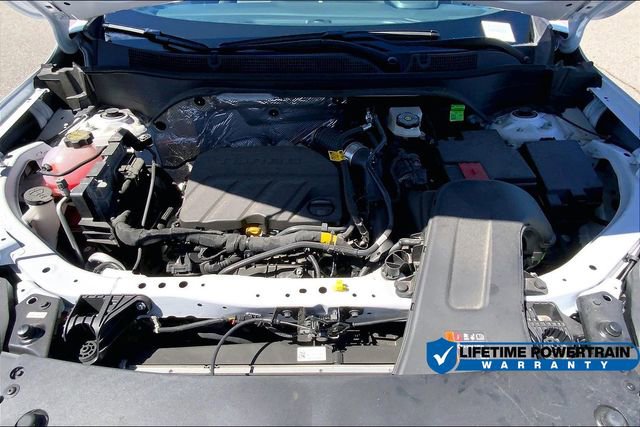 New 2025 Chevrolet Trax LT w/ Driver Confidence Package FWD image 12