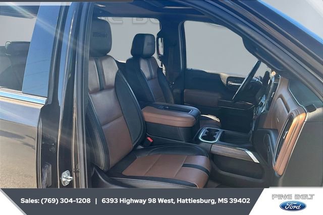 Used 2022 Chevrolet Silverado 1500 High Country w/ Technology Package image 6