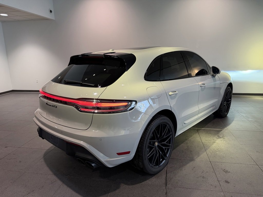 Used 2024 Porsche Macan GTS image 30
