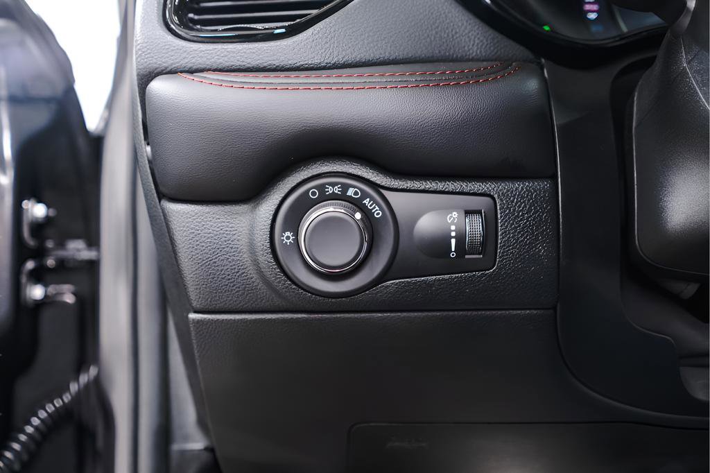 Used 2024 Dodge Durango GT image 21