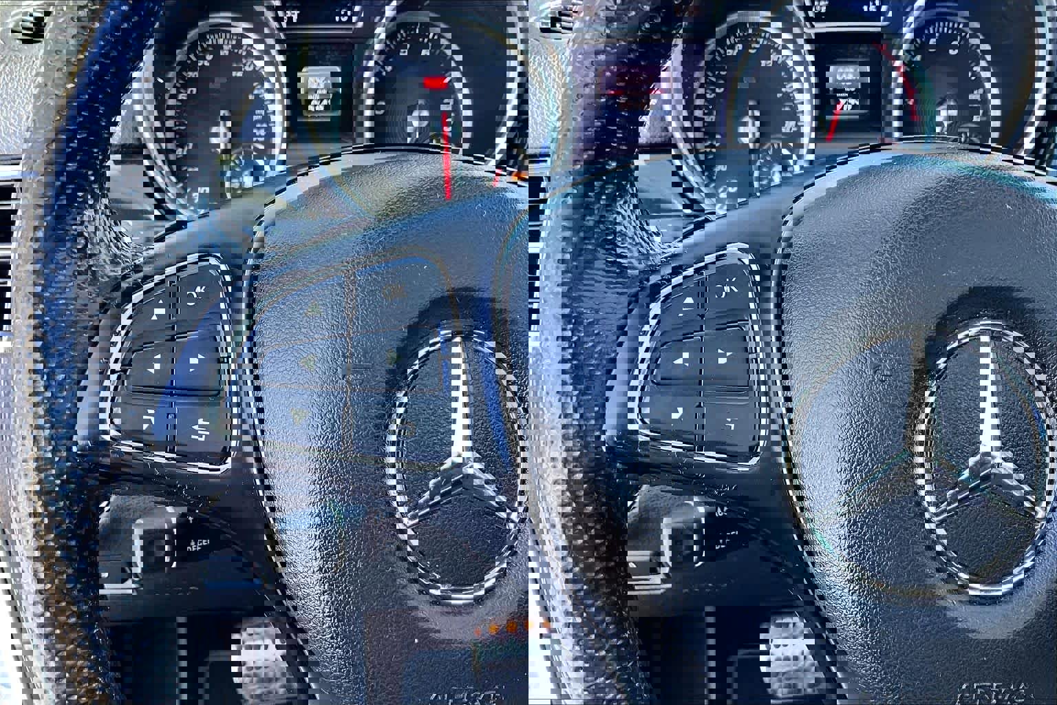 Used 2019 Mercedes-Benz GLE 400 4MATIC image 24