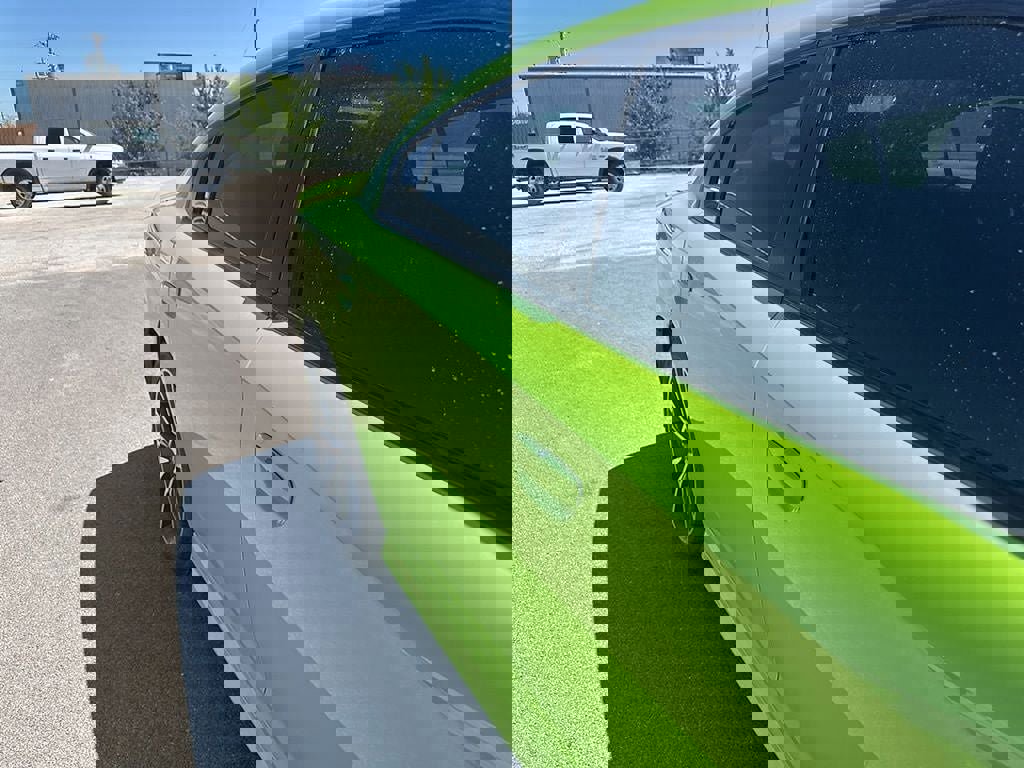 Used 2023 Dodge Charger R/T w/ Harman/Kardon Audio Group image 6